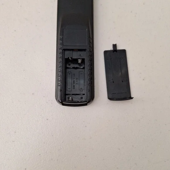 KLH R3000 Remote Control Unit for R-3000 R-3100 (R1) - Picture 8 of 8